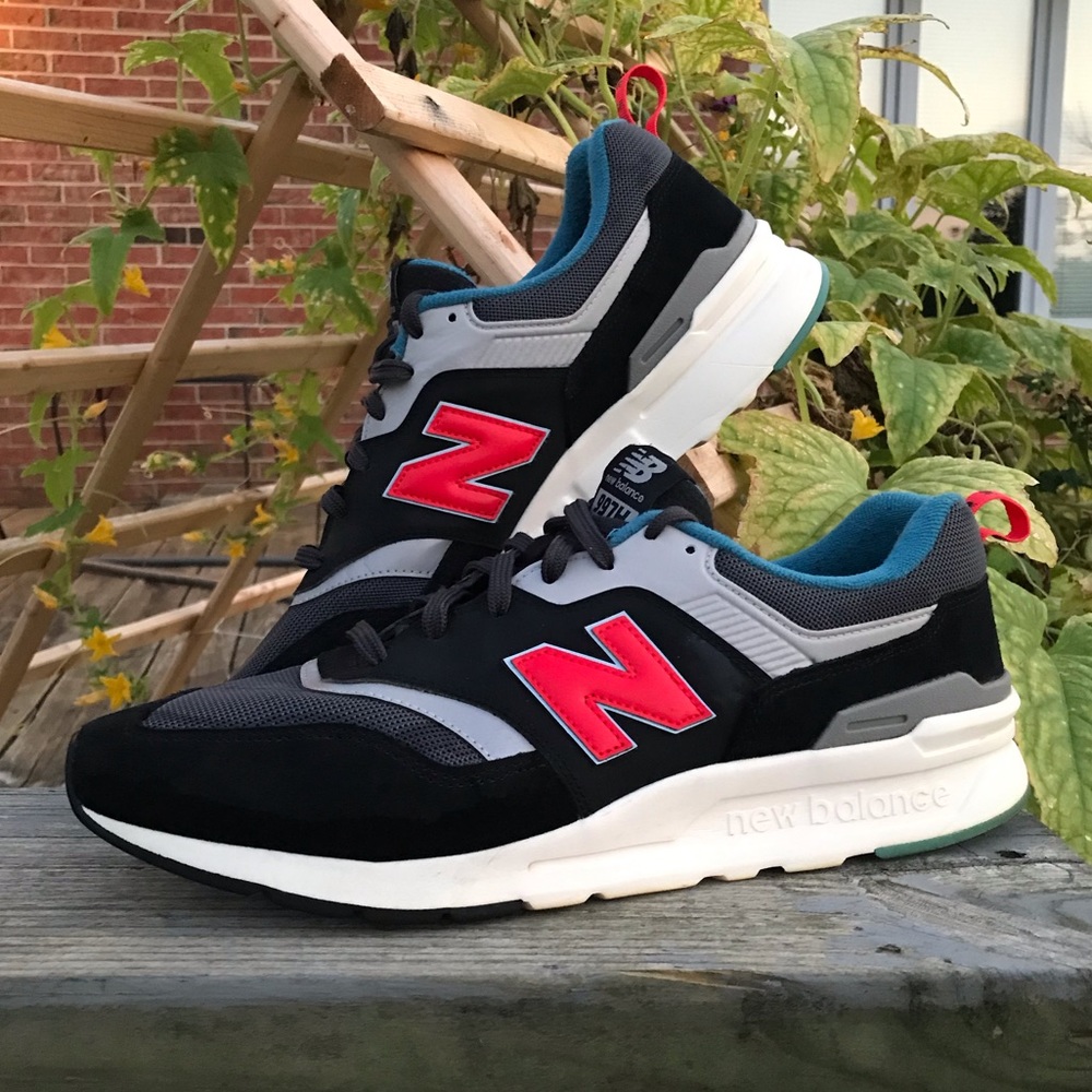 New Balance 997H Sneakers | Black, Magnet, Red